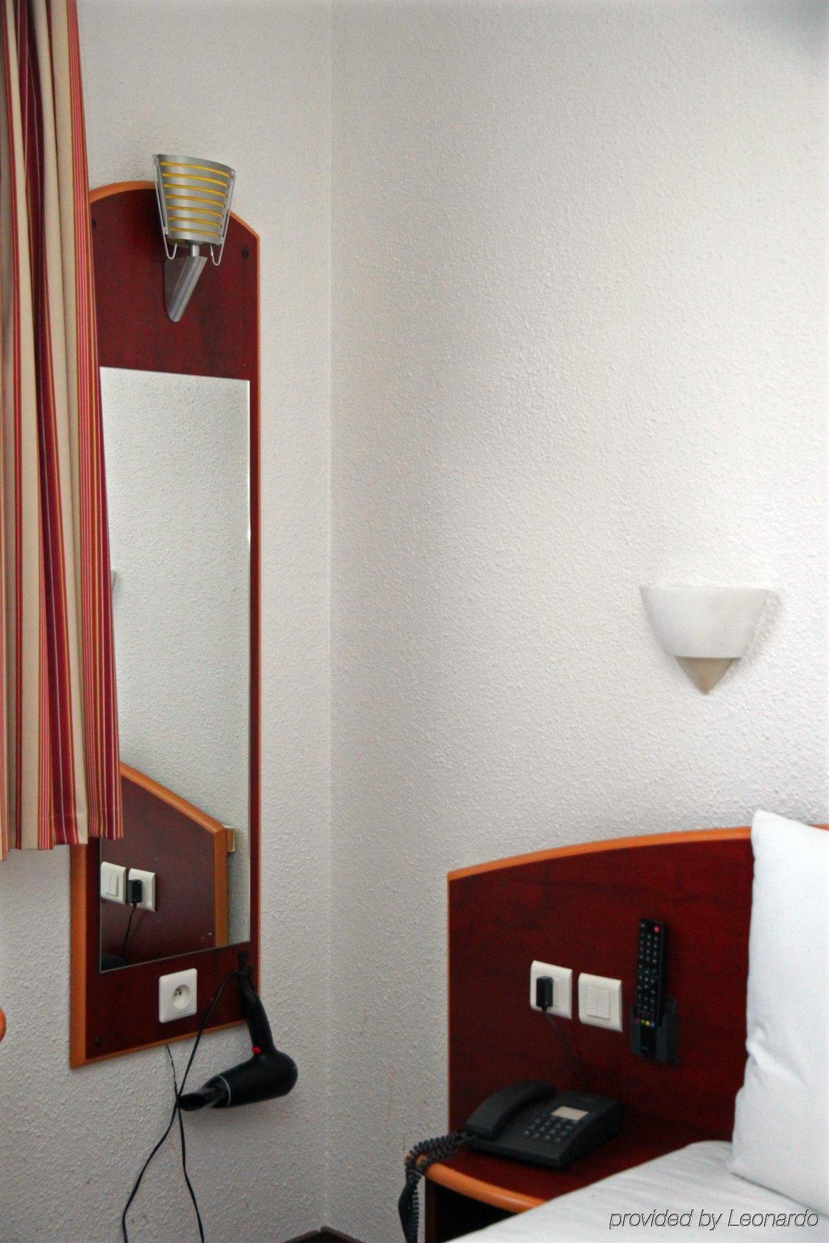 Comfort Hotel Grenoble Saint Egreve 外观 照片